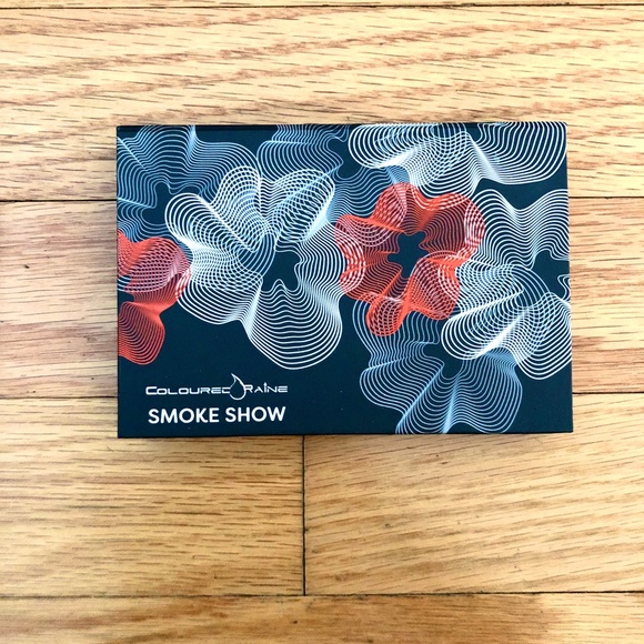 Coloured Raine "Smoke Show" eyeshadow palette - Picture 2 of 2